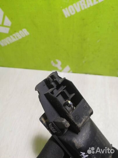 Ручка двери задней внутренняя правая Ауди 100 С4