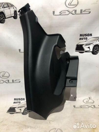 Обшивка салона задняя левая Lexus Rx 350