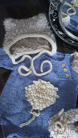 Шапка чепчик с ушками и пинетки