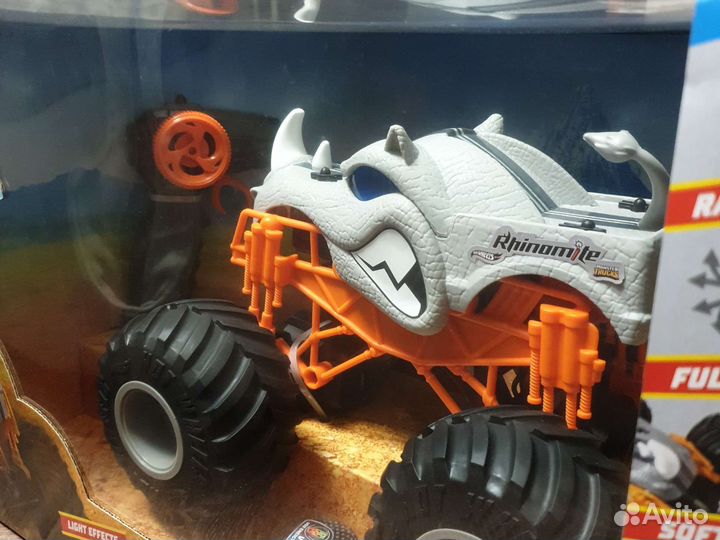 Машина Hot Wheels ру Monst Trucks Rhinomite 63684