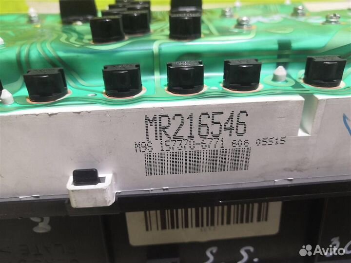 Панель приборов Митсубиси Галант 8