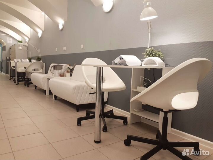 Аренда места мастера маникюра