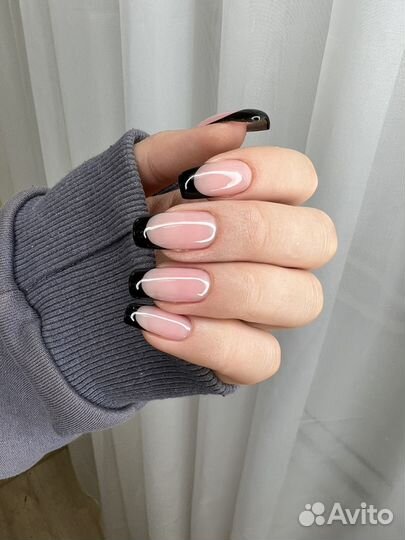 Маникюр и педикюр в 4 руки