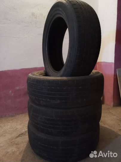 Triangle LL01 235/60 R18