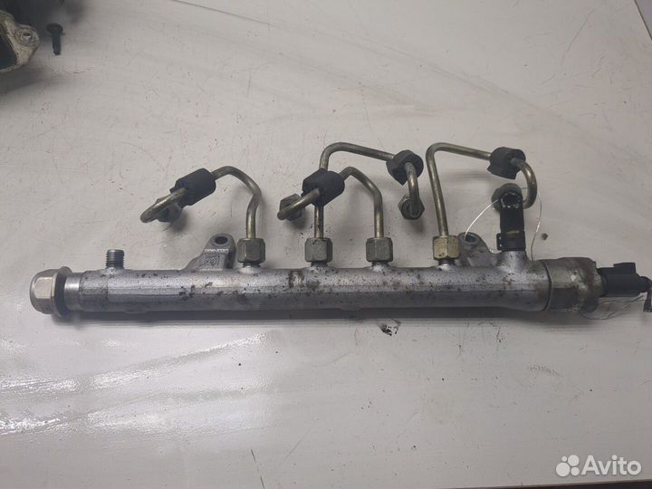 Рампа топливная Seat Ibiza 4, 2011