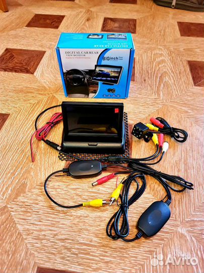 Беспроводная камера заднего вида с экраном