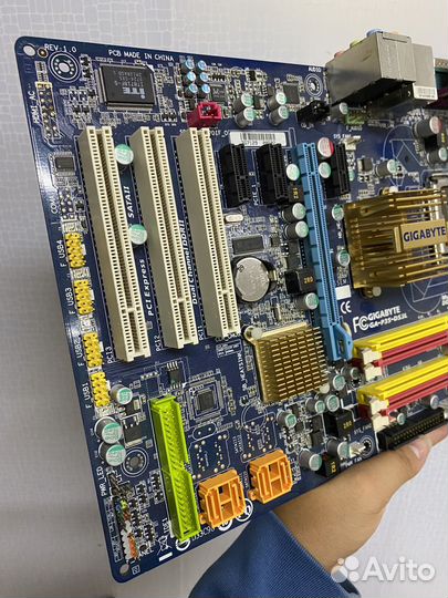 Материнская плата