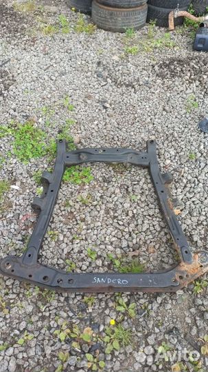 Подрамник передний Renault Sandero Stepway хэтчбек