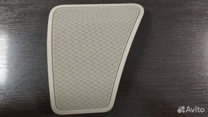 Крышка динамика задняя правая Bmw 530 D F10 N57D30