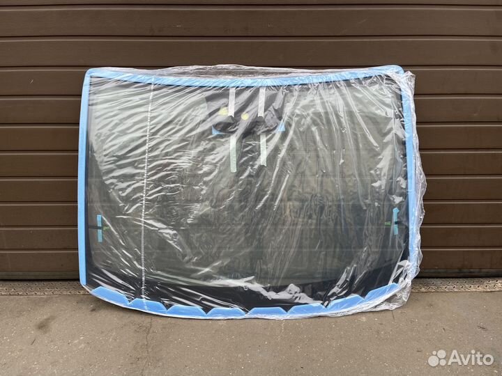 Стекло лобовое Mercedes V-Class W447 2019-2023