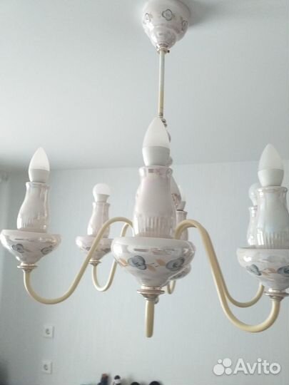 Люстра фарфоровая