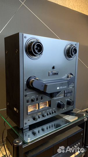 Катушечный магнитофон Akai GX-636