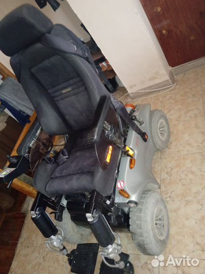 Коляска с электроприводом