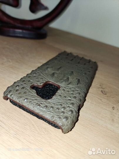 Чехол из натурального крокодила на samsung A8