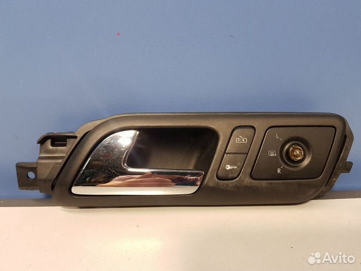 Ручка двери внутренняя передняя левая Volkswagen P