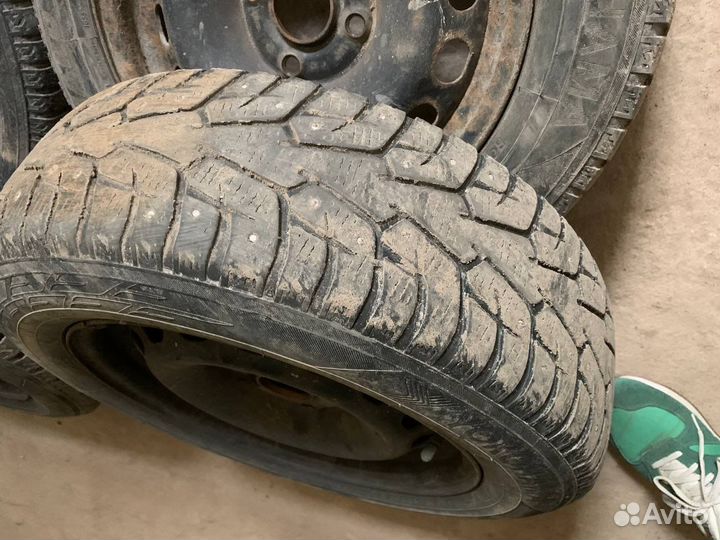 Штампованные диски с резиной yokohama r15