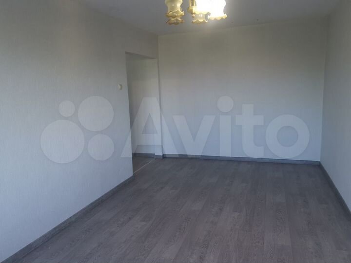 2-к. квартира, 47 м², 2/5 эт.