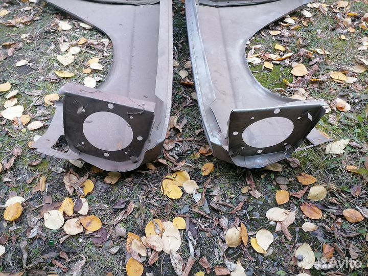 Крылья передние газ 24