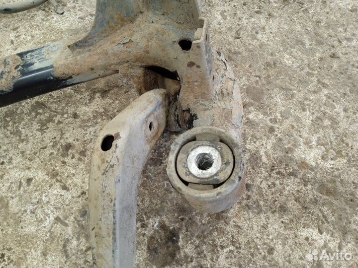 Балка задняя Audi A4 B7 2.0 2005