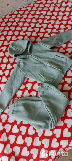 Продам большой пакет детских вещей