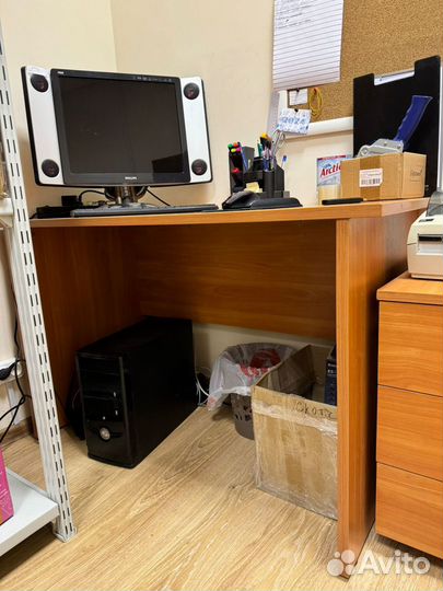 Письменный стол, компьютерный
