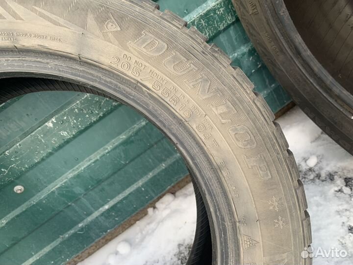 Dunlop SP Winter Ice 02 205/55 R16 94T