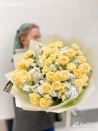 Букеты из цветов, лимонное розы