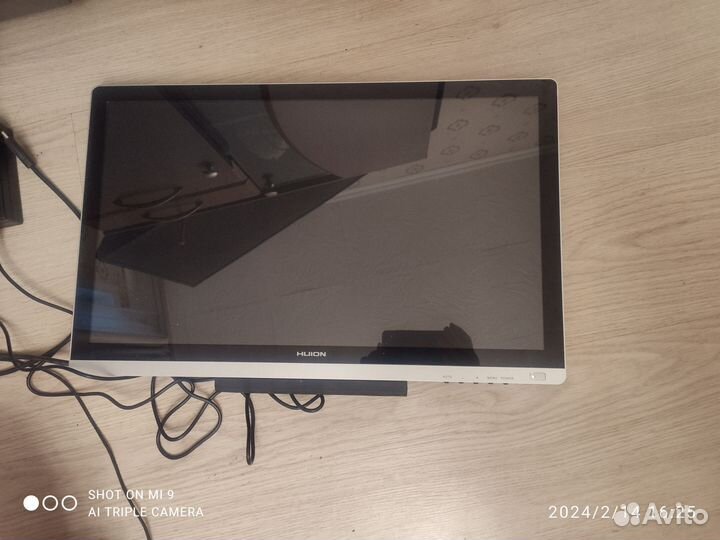 Графический планшет huion Kamvas GT-220v2