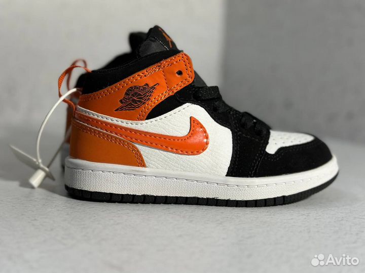 Кроссовки Nike air jordan детские