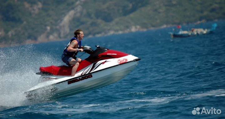 Аренда гидроцикла Прогулки на катере Рыбалка