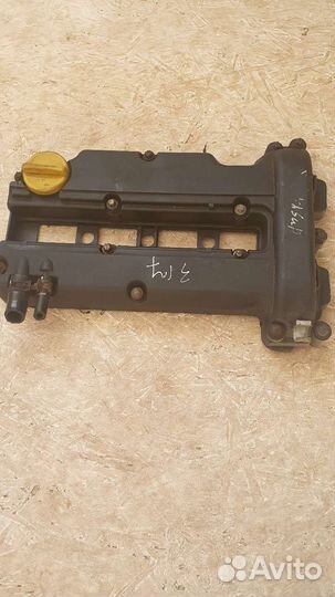 Крышка головки блока Opel Corsa