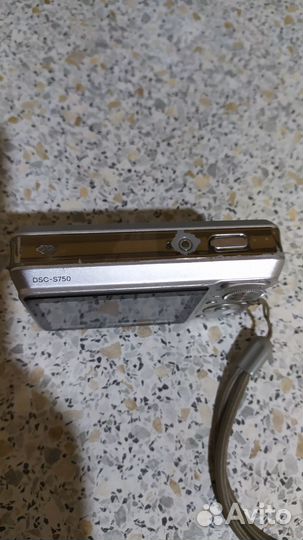 Фотоаппарат Sony DSC-S750