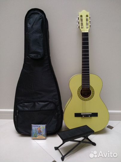 Классическая гитара Wanderer CB 3/4 c чехлом