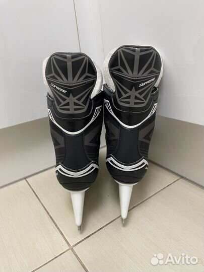 Коньки хоккейные bauer s140