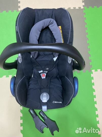 Автокресло - переноска Maxi-Cosi CabrioFix 0+