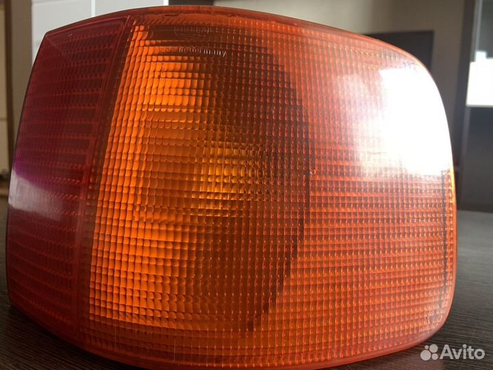 Угловые фонари hella audi 80 b4