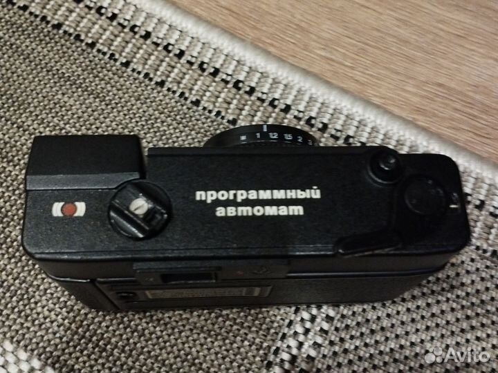 Плёночный фотоаппарат эликон35с