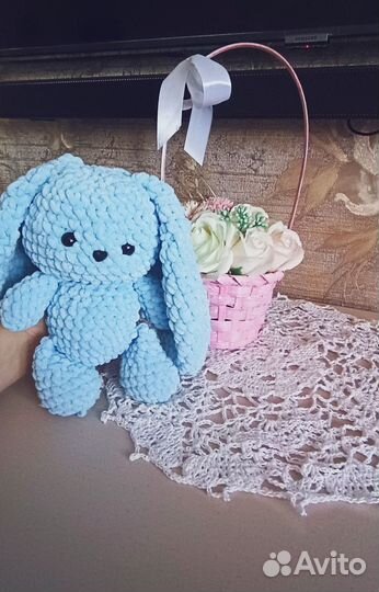 Плюшевый зайчик ручной работы