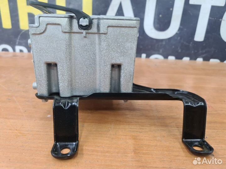 Преобразователь напряжения Kia Carnival 4 D4HE