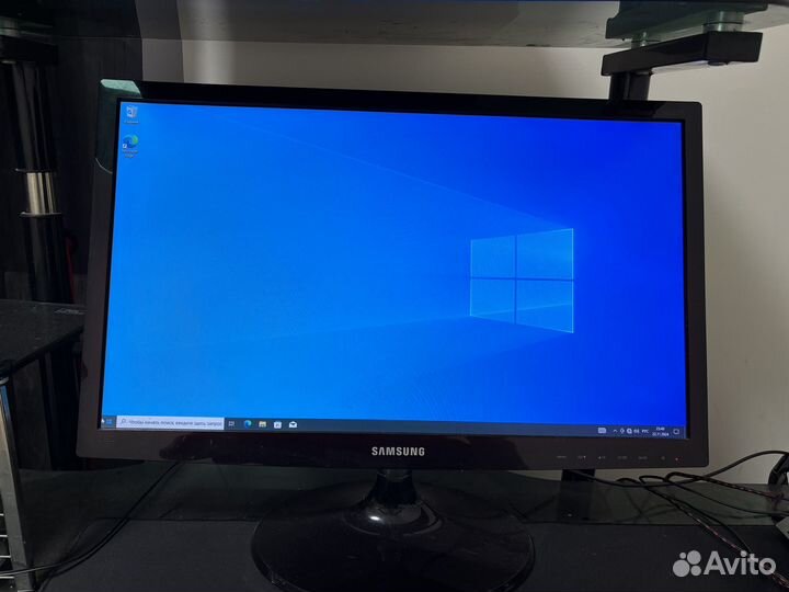 Компьютер с монитором