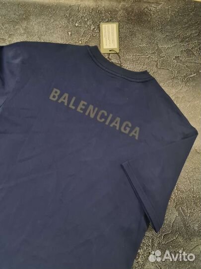 Футболка Balenciaga