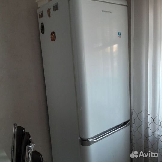 Холодильник бу 2х камерный