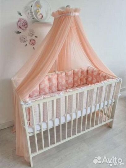 Комплект в детскую кроватку (бортики, балдахин)