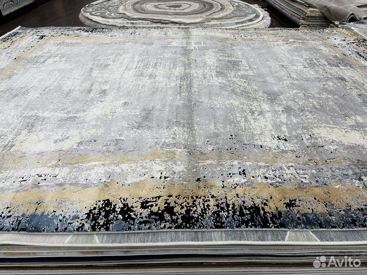 Ковер вискозный 2.4х3.4 новый