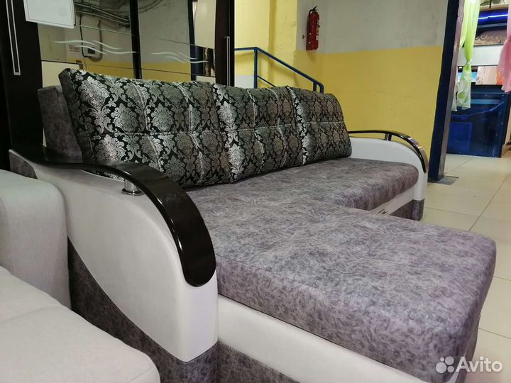 Диван угловой