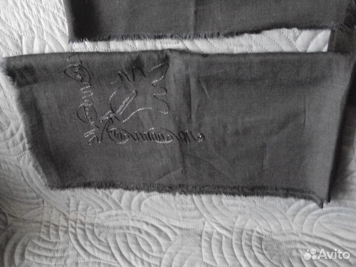 3 ;женских шерстяных платка CCC