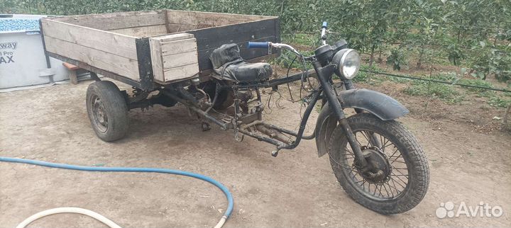 Мотоцикл днепр