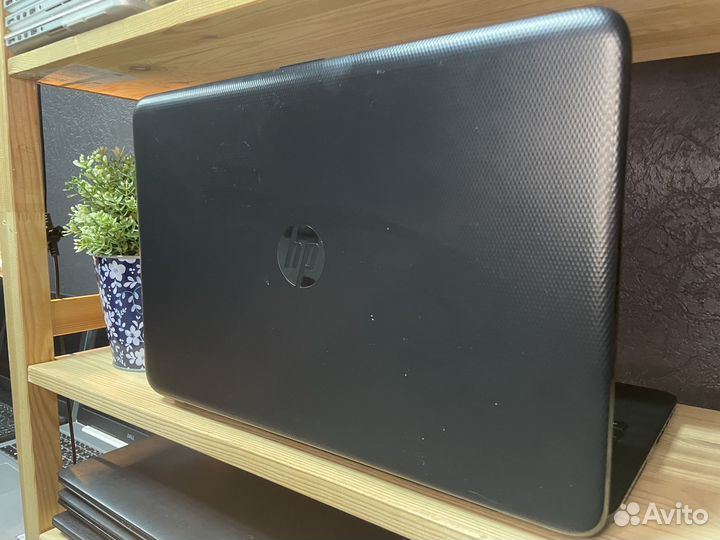 Ноутбук HP / Intel 4 ядра / Radeon R5 M330 / 1TB