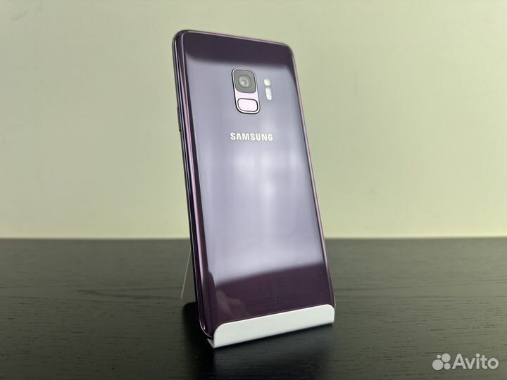 Samsung Galaxy S9, 4/64 ГБ