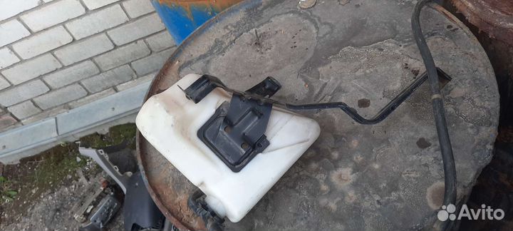 Расширительный бачок Toyota Mark 2 X110/2003